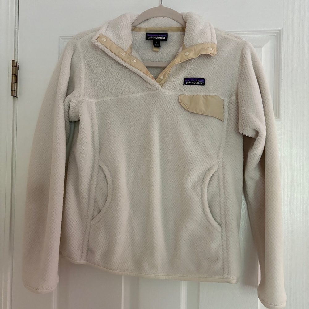 Patagonia Beige Fleece Jacket